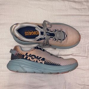 Women’s HOKA running shoe, size US 7